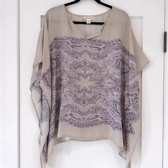 MARRAKECH 100% SILK TAUPE AND LILAC PAISLEY BATWING TOP  BOHO  SIZE MEDIUM - Picture 1 of 13